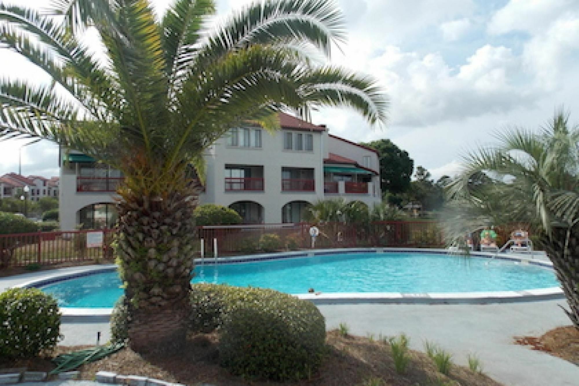Apartment 1302c St Thomas Square *